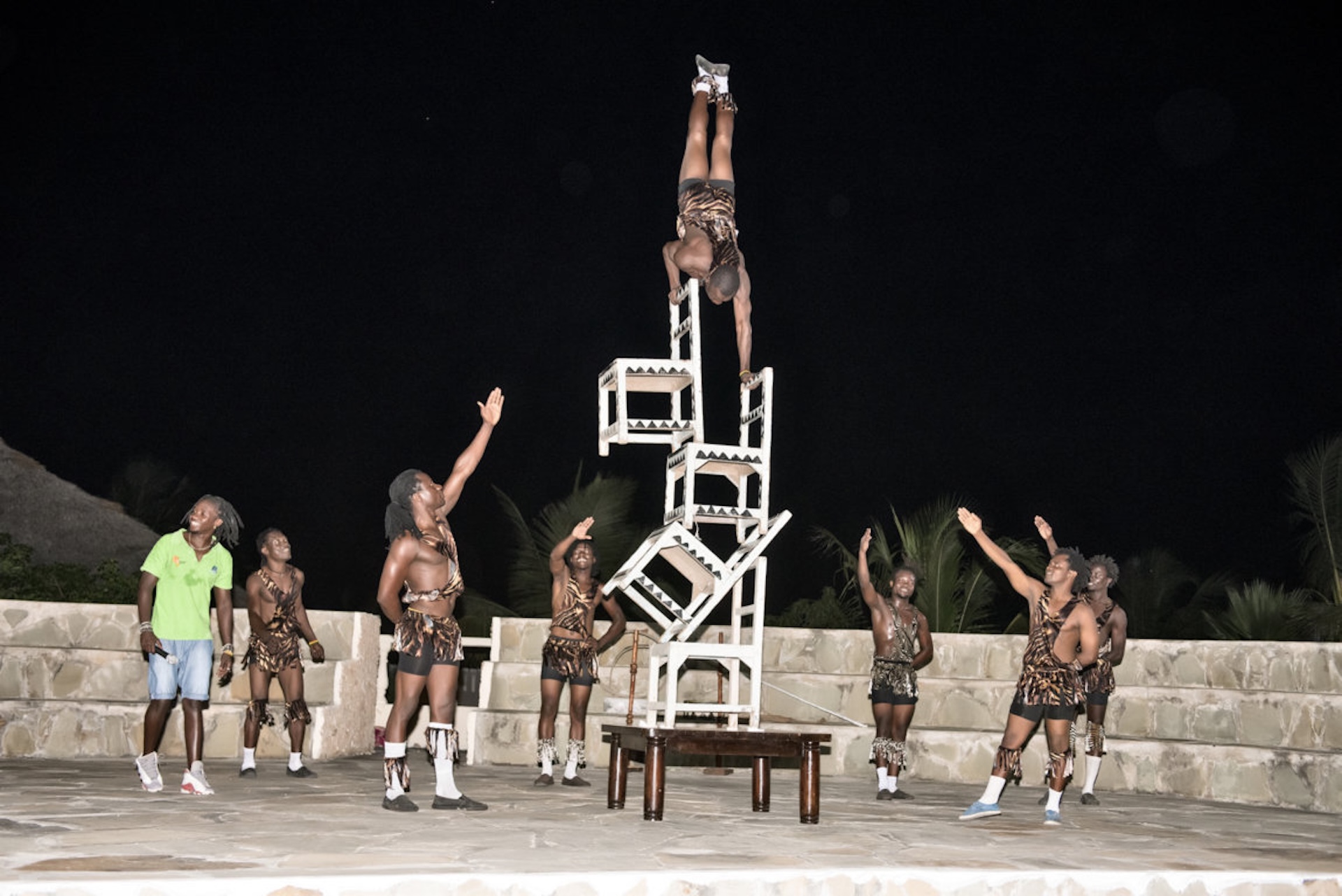 Copia di Copia di acrobats show